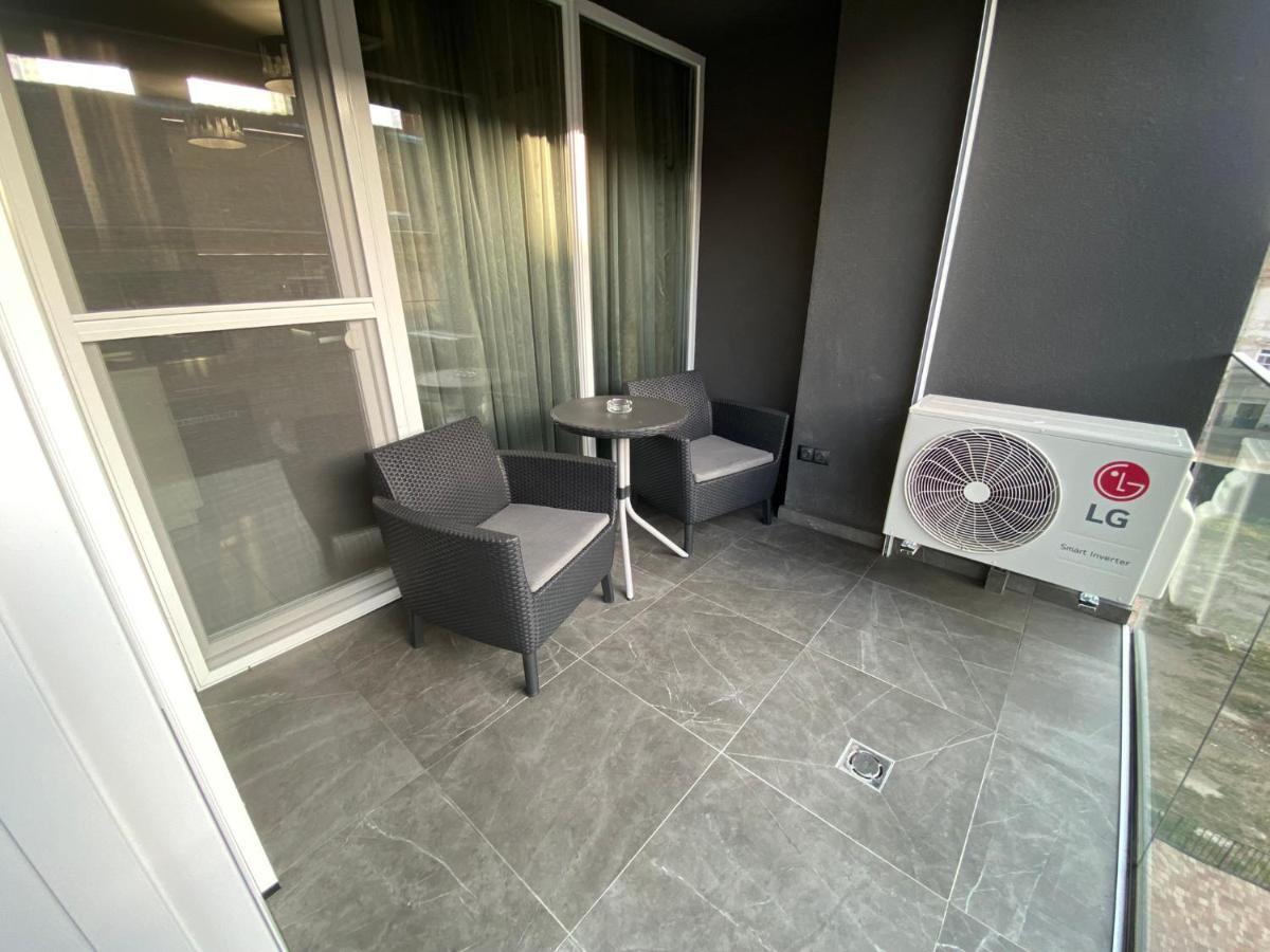 Noir Silvery Apartman Szeged Extérieur photo